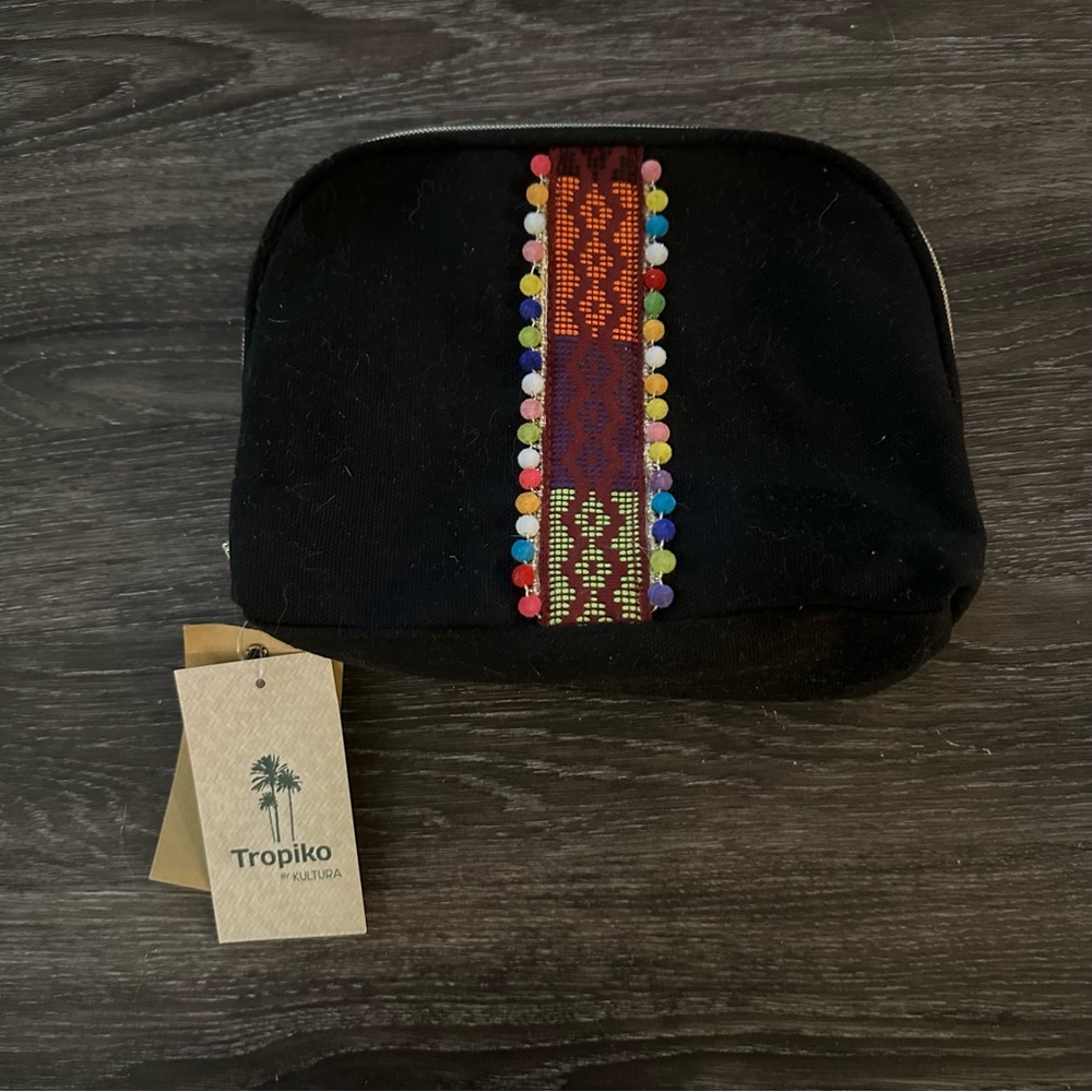 Cosmetic Bag - 🇵🇭 made from Kultura.  Unique!